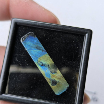 (特殊) 芬蘭拉長石09