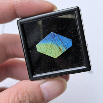 (特殊) 芬蘭拉長石10