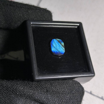 (特殊) 芬蘭拉長石05