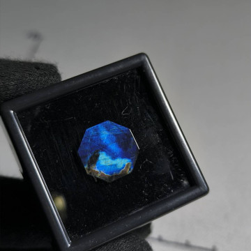 (特殊) 芬蘭拉長石06