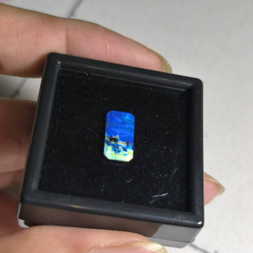 (特殊) 芬蘭拉長石02