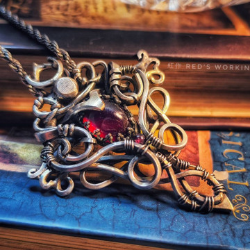 炎神遺印 石榴石胸針墜【SOLD】