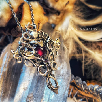 炎神遺印 石榴石胸針墜【SOLD】