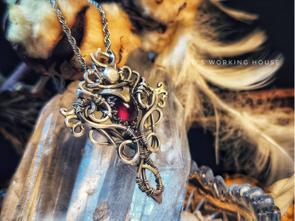 炎神遺印 石榴石胸針墜【SOLD】