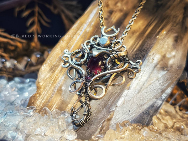 炎神遺印 石榴石胸針墜【SOLD】