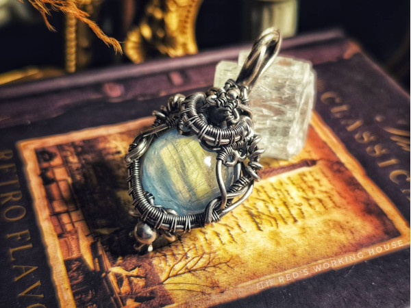 圓圓海 海水藍寶球小品墜