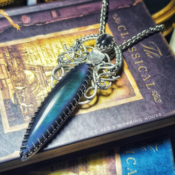 夜行之刃 彩虹黑曜石墜