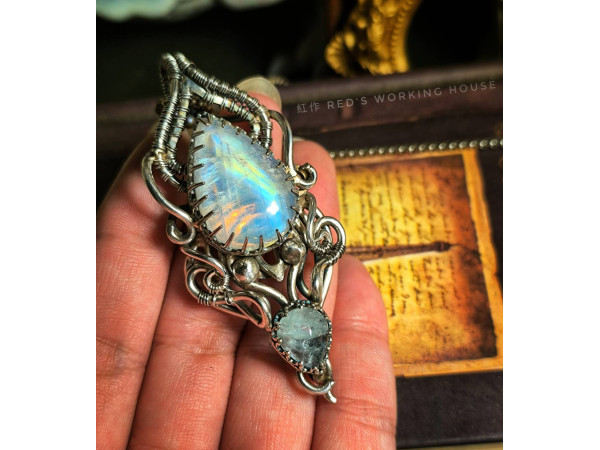 深潛之靈 月光石+海藍寶墜