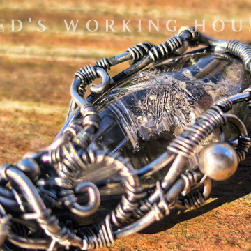 地脈之息 輝銻礦水晶小品墜【SOLD】