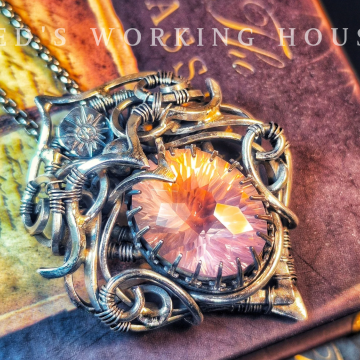 織夢者 切割粉晶墜