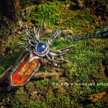 唯我獨尊 帝王黃玉墜