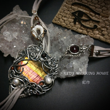 異彩撞色拉長氣派大項鏈