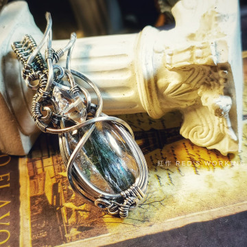 水晶內包綠碧璽墜【SOLD】