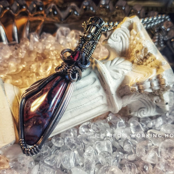 紅彼得石小品墜 【SOLD】