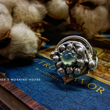 露水凝珠 翡翠戒【SOLD】