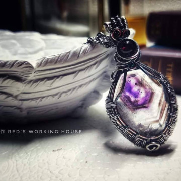 布蘭登堡水晶墜【SOLD】