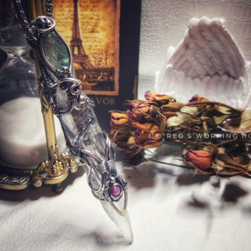 白水晶柱共生黑碧璽墜【SOLD】