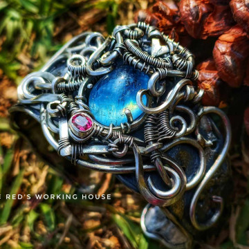 海水藍寶共生月光石手鐲【SOLD】