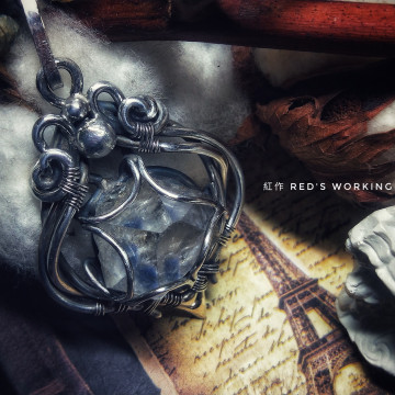 藍色選轉木馬萬花筒 毛球藍線石原礦墜