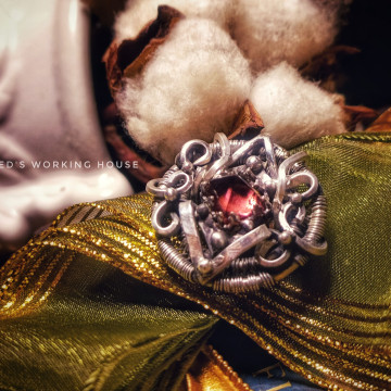 糖包山碧璽胸針墜 【SOLD】